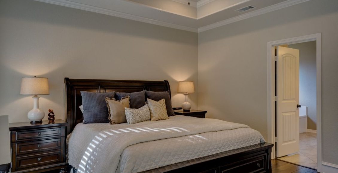 Como escolher luminária certa para a sala e quarto; ilumine melhor seus ambientes - Canva