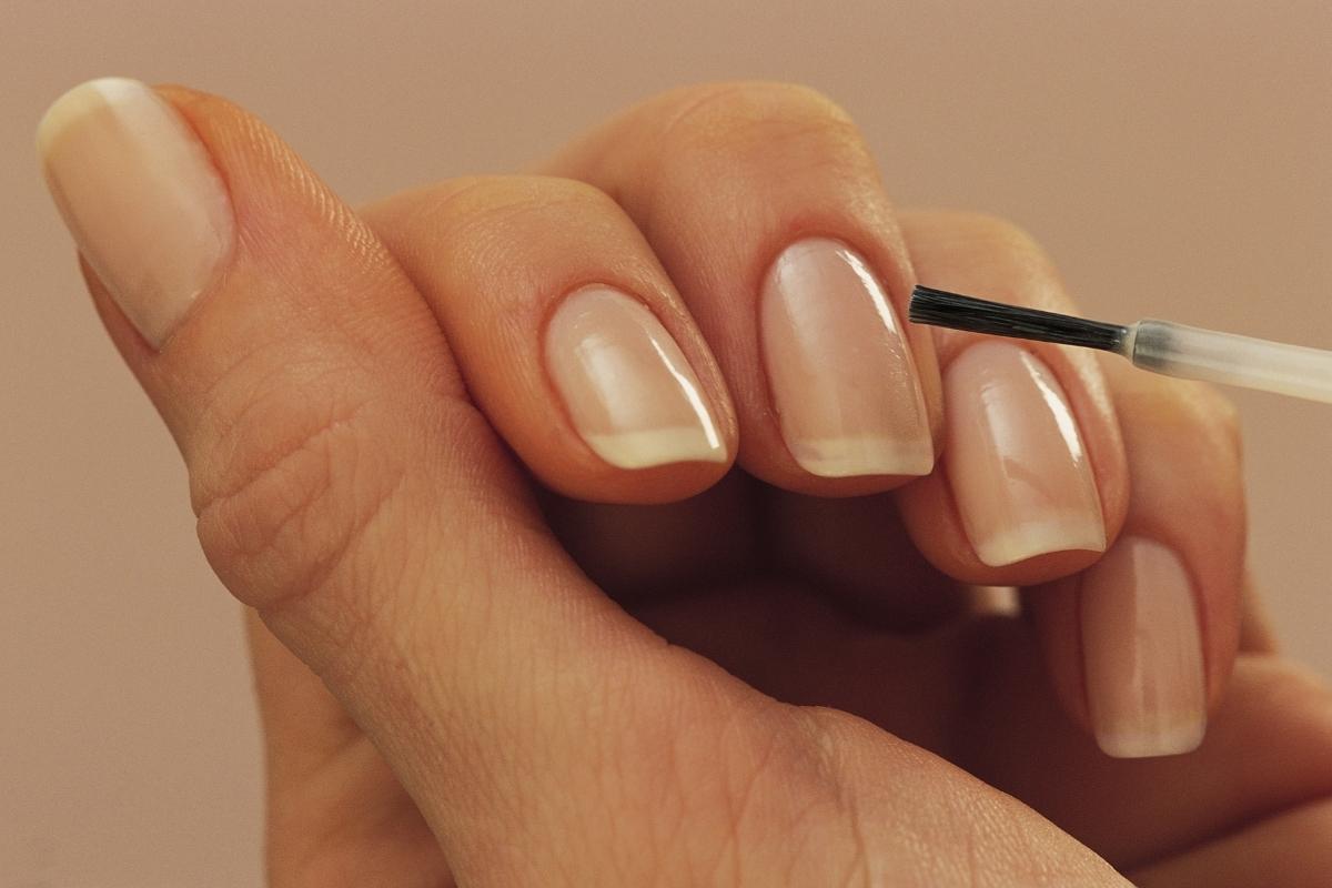 Veja 5 dicas de esmaltação para que as unhas pintadas durem muito mais tempo