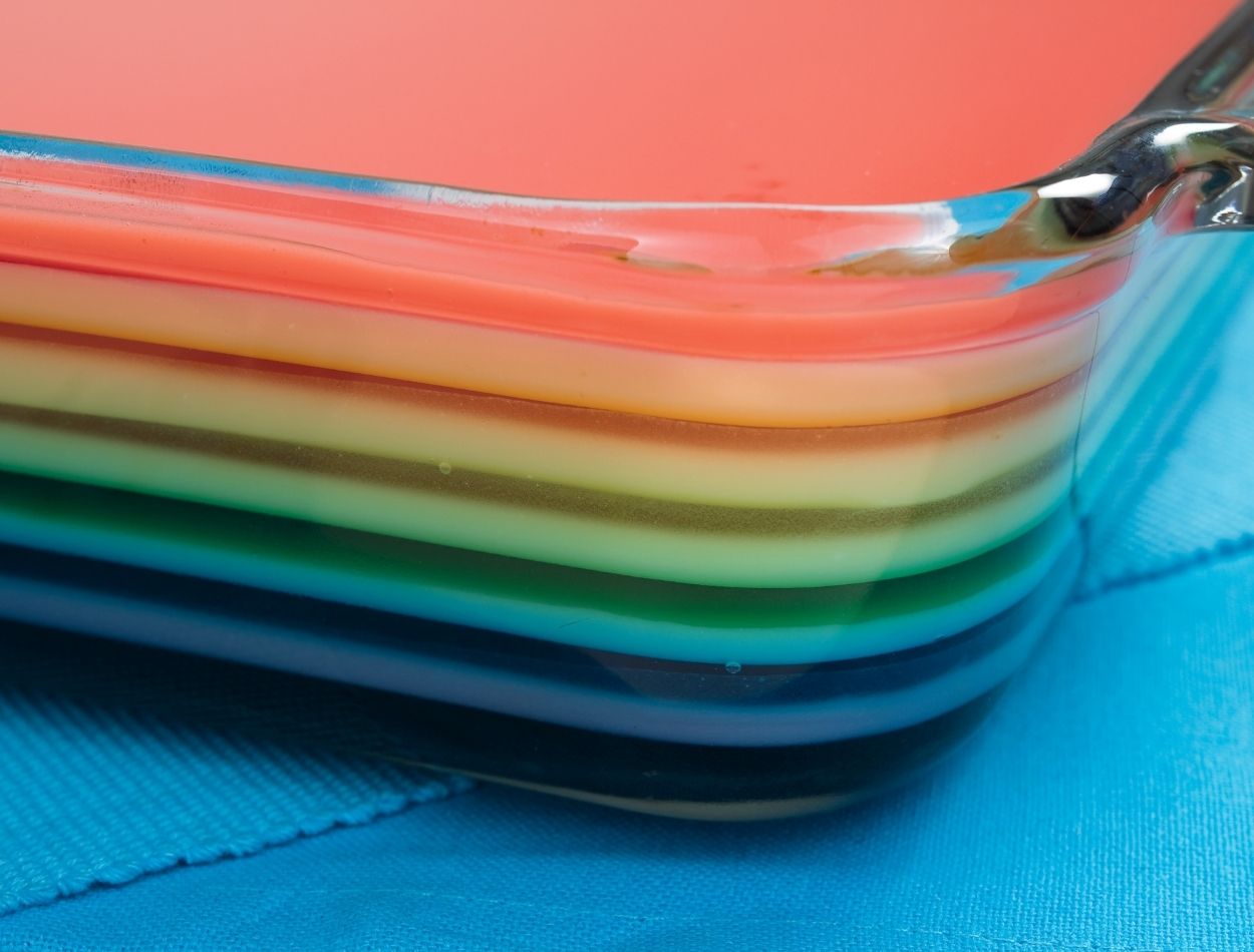 Gelatina colorida super prática e saborosa;  veja a maneira mais fácil de fazer