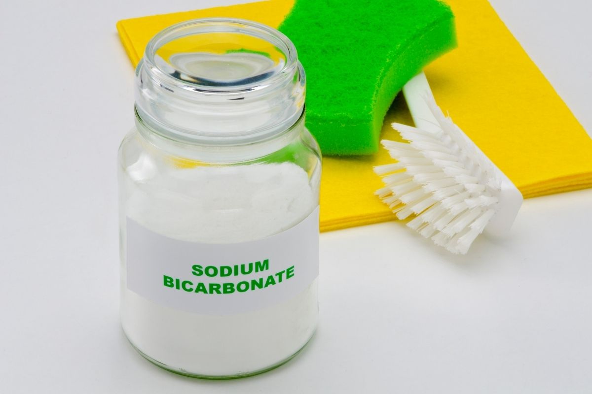 O que posso limpar com bicarbonato de sódio? Aprenda mais - Foto: Canva Pro