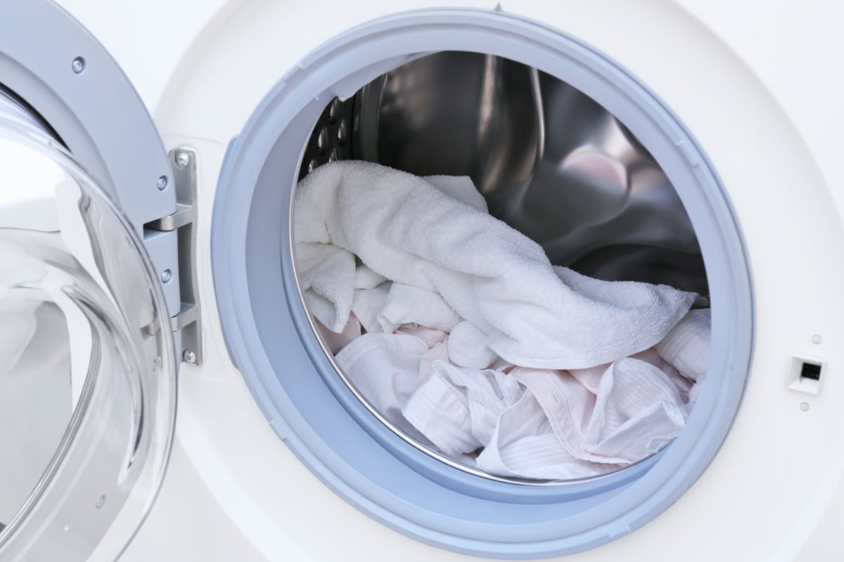 Lavando roupas brancas