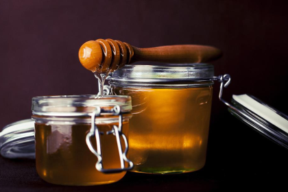 Confira os incríveis benefícios do mel para a saúde e aproveite para adoçar a sua vida (imagem: pixabay)