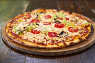 Como fazer a pizza sem farinha (Reprodução Canva Pro)