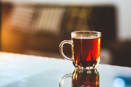 Chá de hortelã: conheça os seus benefícios para a saúde e como preparar essa infusão (imagem: pexels)
