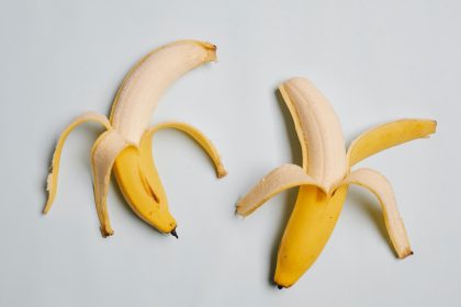 Você já sabe como reaproveitar a casca de banana? Conheça essas 3 formas incríveis de fazer isso (imagem: pexels)