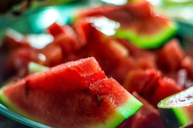 Você sabe o que um bom suco de melancia pode fazer por você? Conheça os seus benefícios (imagem: pexels)
