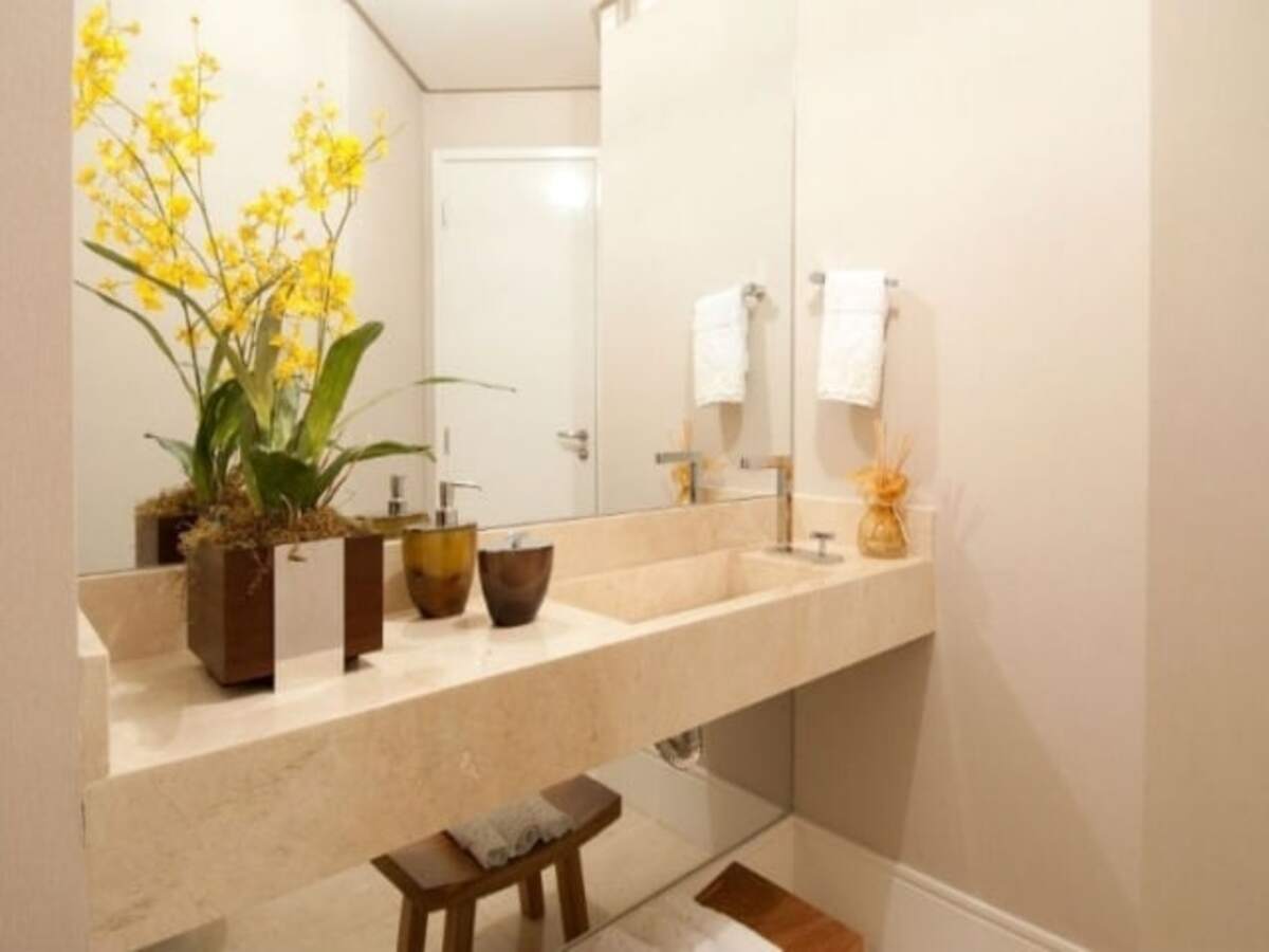 Orquídea no banheiro, pode? Veja aqui como cuidar desta flor nos ambientes úmidos - Canva