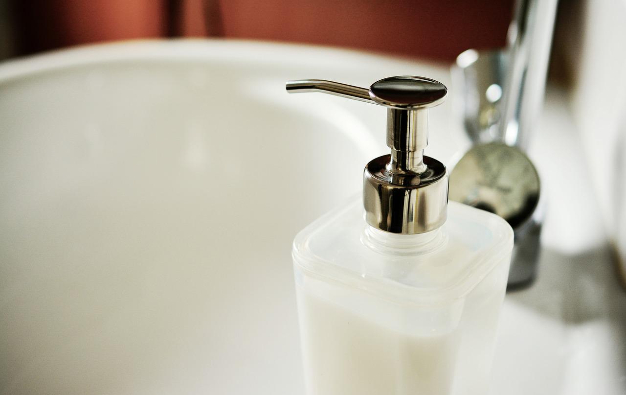 Veja 3 dicas simples e práticas para deixar o banheiro sempre cheiroso - pixabay