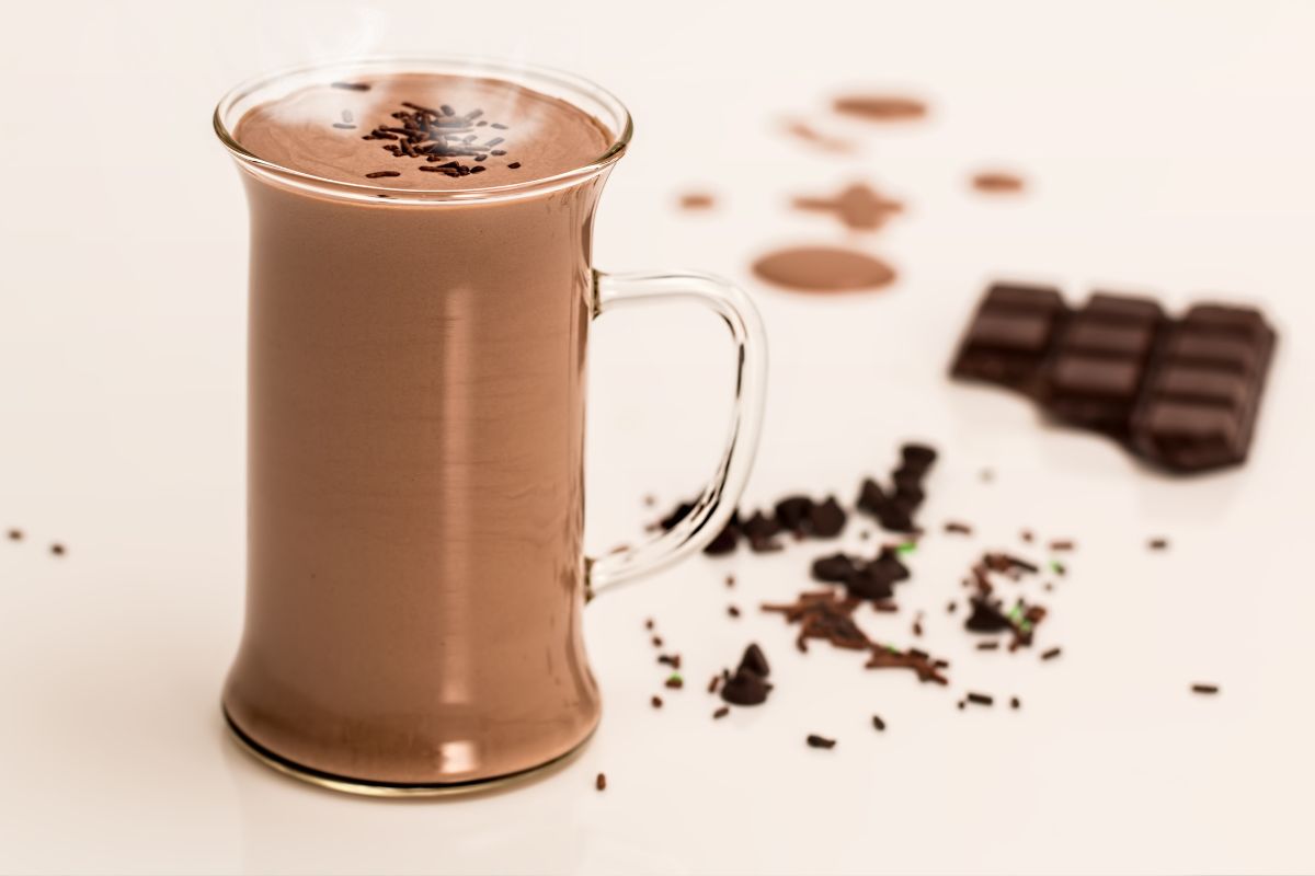 chocolate quente (Fonte CanvaReprodução)
