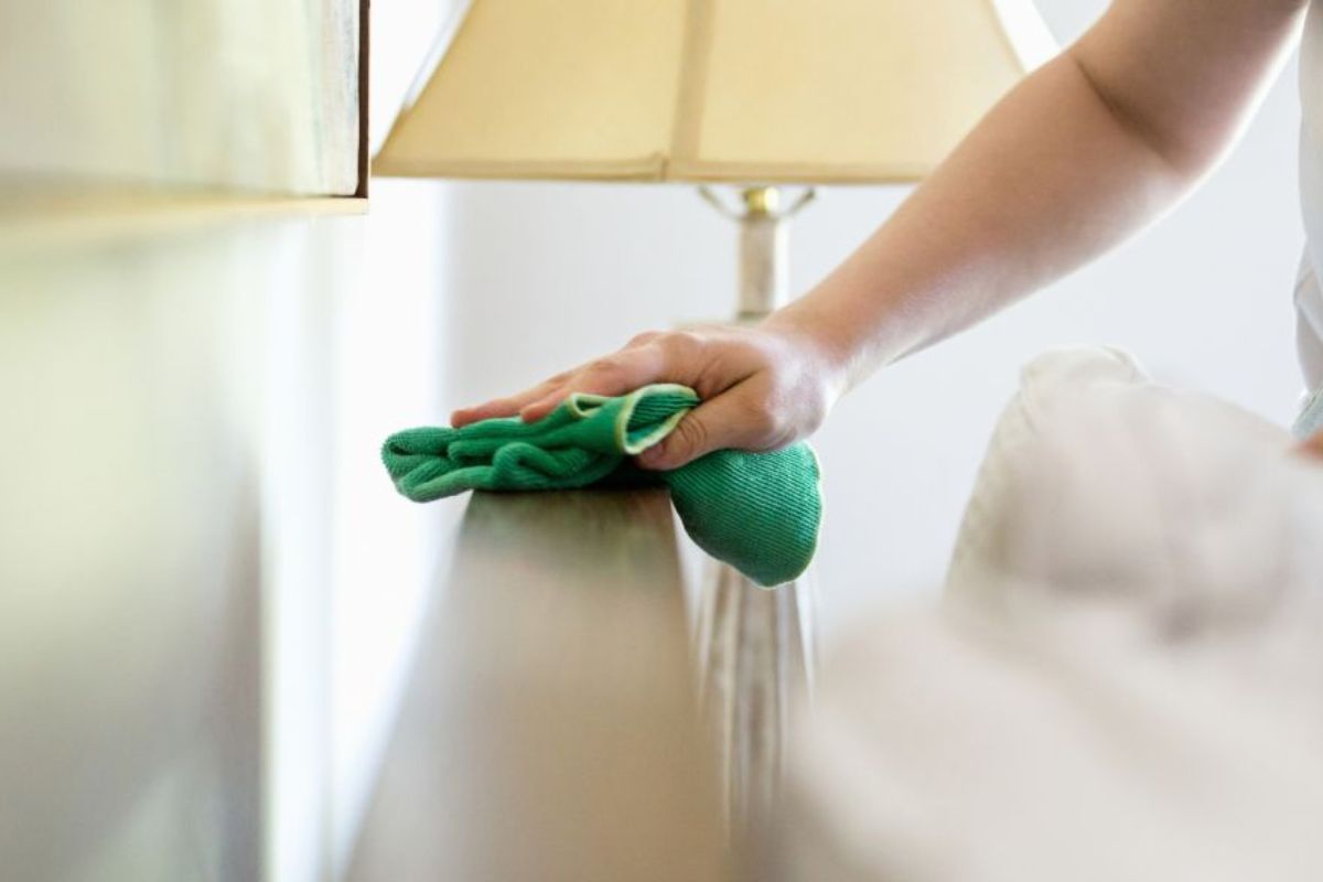 A dica perfeita para evitar o acumulo de poeira nos móveis e manter a casa limpa; confira - Foto: Canva