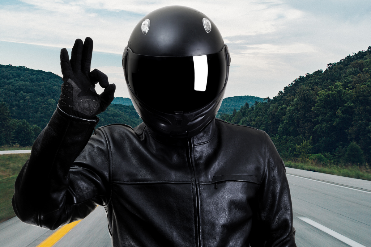 como lavar capacete de moto-Foto: Canva Pro
