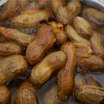 Como cozinhar amendoim com casca na panela de pressão e quanto tempo; confira