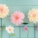 Como fazer flor de papel crepom? Aprenda técnicas fáceis e faça hoje mesmo lindas flores para decorar! - Fonte: canva