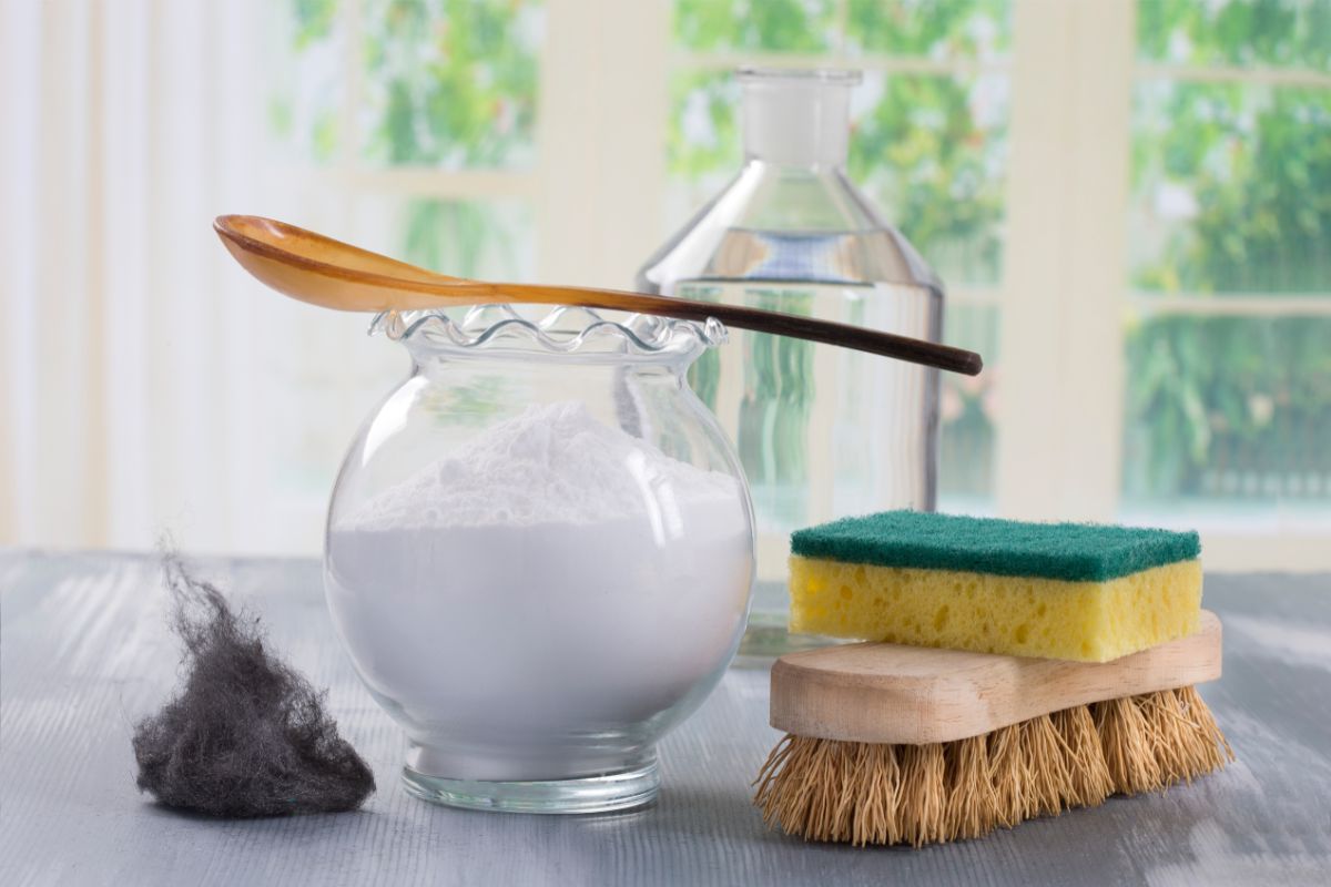 Misturinha caseira milagrosa com detergente e polvilho: veja e economize com produtos de limpeza! - Fonte: canva
