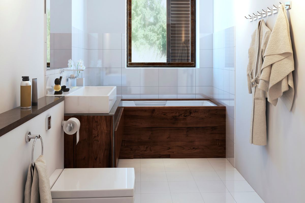 Piso de cerâmica para banheiro: veja vantagens e desvantagens que te ajudarão a decidir - Reprodução: Canva Pro 