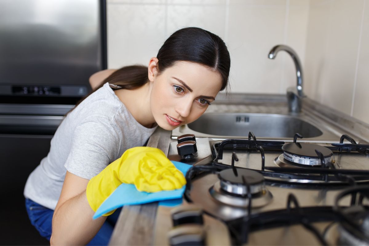 Como limpar as grades do fogão? Faça na sua casa veja o milagre acontecer - Fonte: Canva