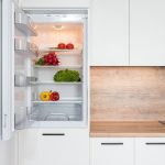 Surpreenda-se com 3 simples mudanças que farão sua geladeira gastar menos energia; você não pode perder essas dicas - Foto: Pexels
