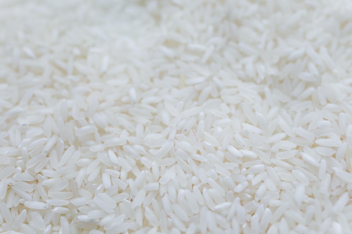 Lavar o arroz é certo ou errado? Veja os motivos pelos quais essa prática é errada (Imagem: Pexels)