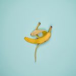 Você sabia que a casca de banana diminui a acne? Aprenda agora a usar essa opção natural (Imagem: Pexels)