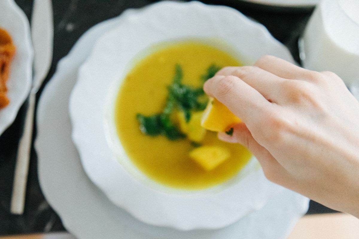 O jeito mais fácil e saboroso de fazer sopa de lentilhas: receita infalível!