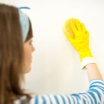 Como limpar a parede branca sem remover a tinta? Veja o jeito certo e mais fácil, confira! - Fonte: Canva